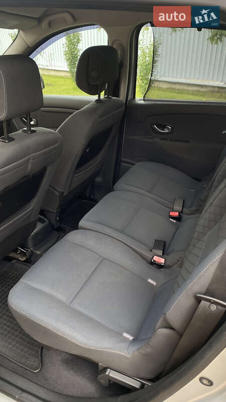 Минивэн Renault Grand Scenic 2009 в Львове фото 13 Минивэн Renault Grand Scenic 2009 в Львове