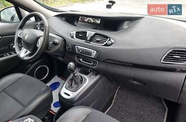 Минивэн Renault Grand Scenic 2012 в 