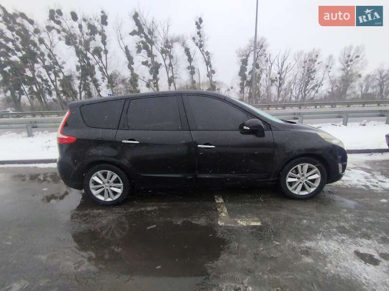 Минивэн Renault Grand Scenic 2010 в Киеве