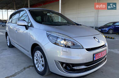 Renault Grand Scenic 2012