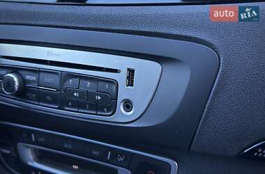 Минивэн Renault Grand Scenic 2012 в 