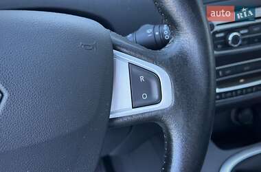 Минивэн Renault Grand Scenic 2012 в 