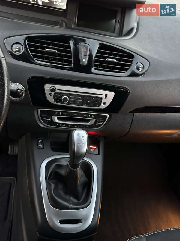 Минивэн Renault Grand Scenic 2015 в Вознесенске