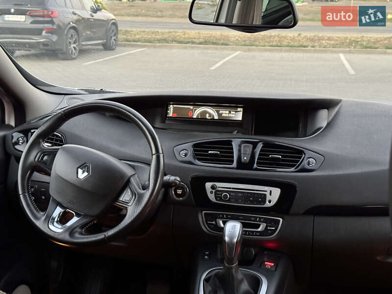 Минивэн Renault Grand Scenic 2015 в Вознесенске