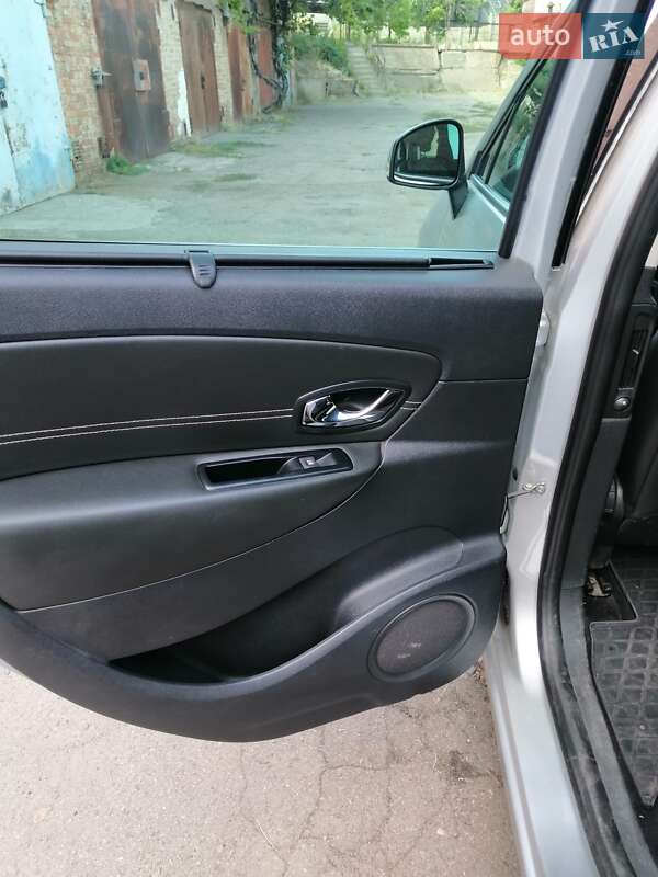 Мінівен Renault Grand Scenic 2014 в Кривому Розі фото 42 Мінівен Renault Grand Scenic 2014 в Кривому Розі