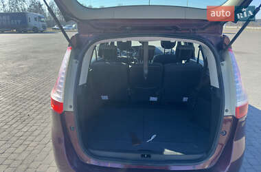 Минивэн Renault Grand Scenic 2012 в 