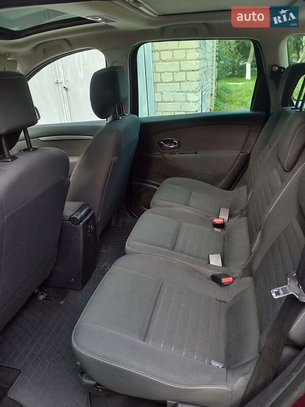 Минивэн Renault Grand Scenic 2015 в Здолбунове
