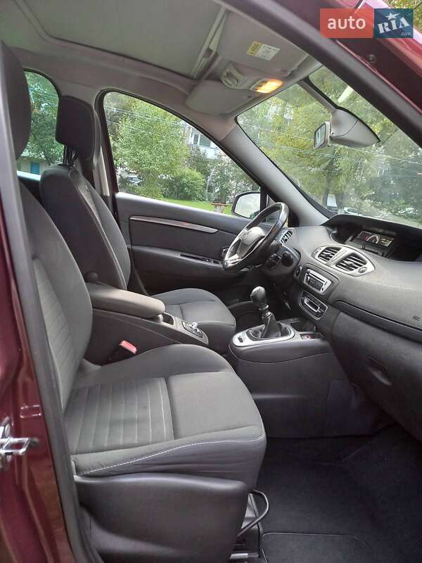 Минивэн Renault Grand Scenic 2015 в Здолбунове