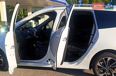 Минивэн Renault Grand Scenic 2016 в 