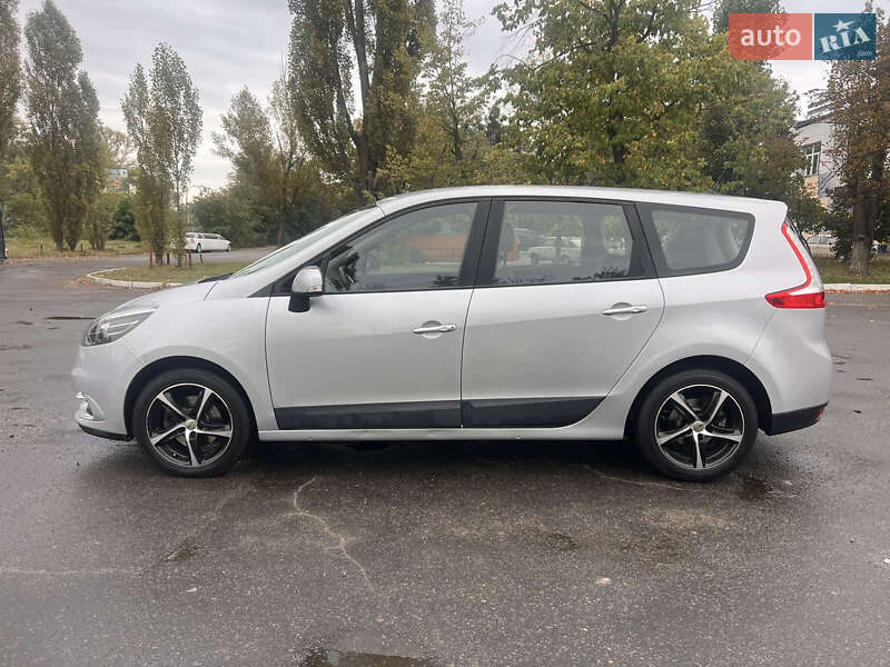 Минивэн Renault Grand Scenic 2012 в Киеве