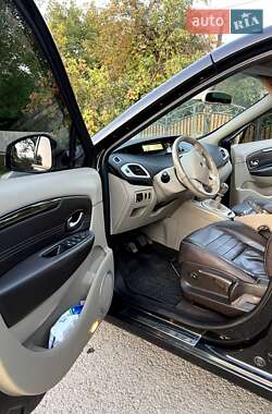 Минивэн Renault Grand Scenic 2010 в 