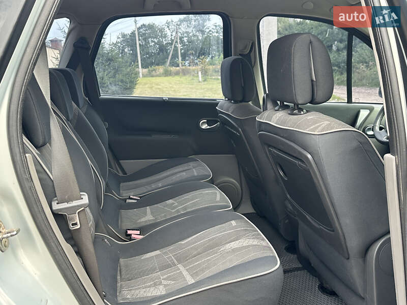 Мінівен Renault Grand Scenic 2004 в Львові фото 12 Мінівен Renault Grand Scenic 2004 в Львові