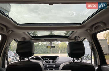Минивэн Renault Grand Scenic 2012 в 