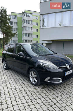 Минивэн Renault Grand Scenic 2012 в 