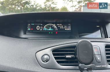 Минивэн Renault Grand Scenic 2012 в 
