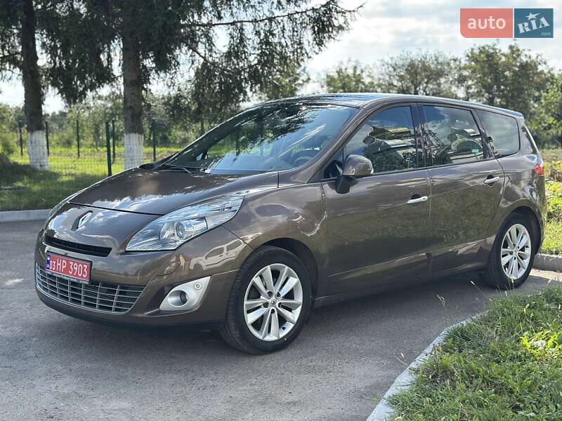 Минивэн Renault Grand Scenic 2010 в Демидовке