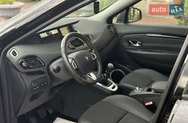 Минивэн Renault Grand Scenic 2011 в 