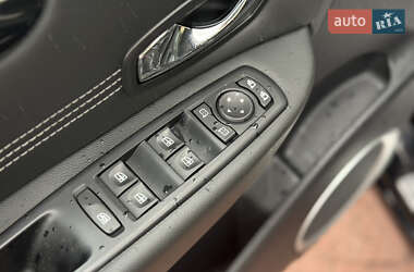 Минивэн Renault Grand Scenic 2011 в 