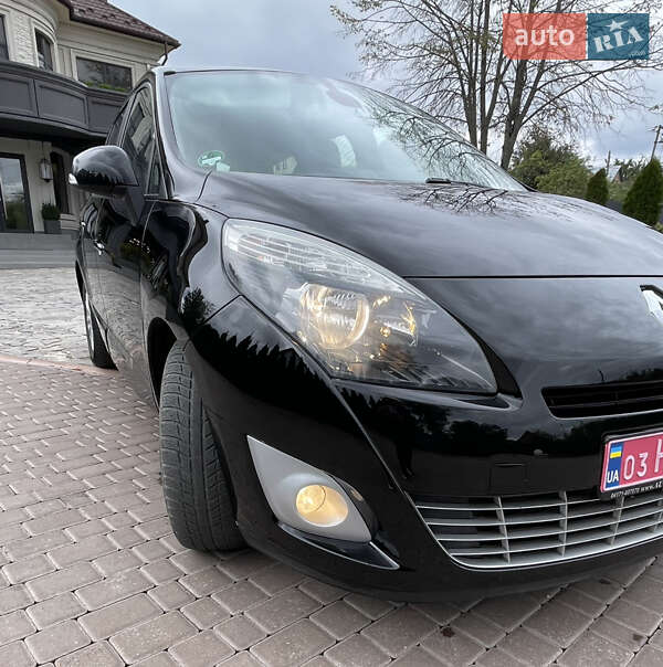 Минивэн Renault Grand Scenic 2011 в Черновцах