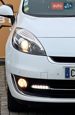 Минивэн Renault Grand Scenic 2013 в 