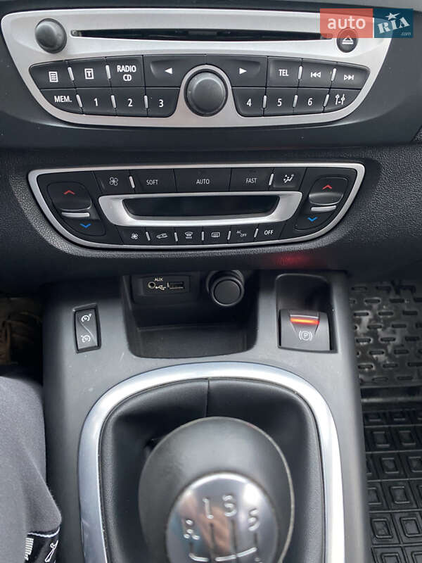Минивэн Renault Grand Scenic 2009 в Сумах