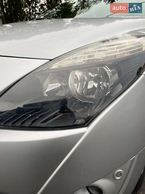 Минивэн Renault Grand Scenic 2009 в Сумах