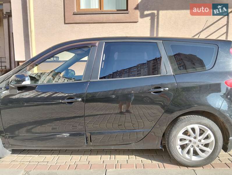 Мінівен Renault Grand Scenic 2012 в Івано-Франківську