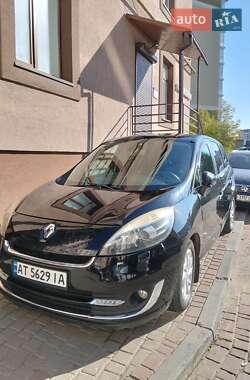 Renault Grand Scenic 2012