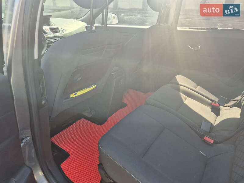 Мінівен Renault Grand Scenic 2010 в Одесі