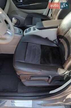 Минивэн Renault Grand Scenic 2012 в 