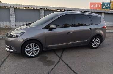 Renault Grand Scenic 2012