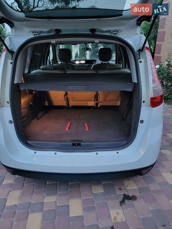 Мінівен Renault Grand Scenic 2011 в Петропавлівській Борщагівці