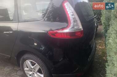 Мінівен Renault Grand Scenic 2015 в 