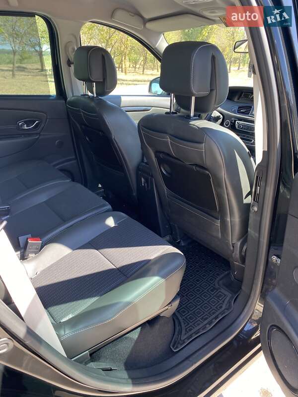 Минивэн Renault Grand Scenic 2013 в Николаеве