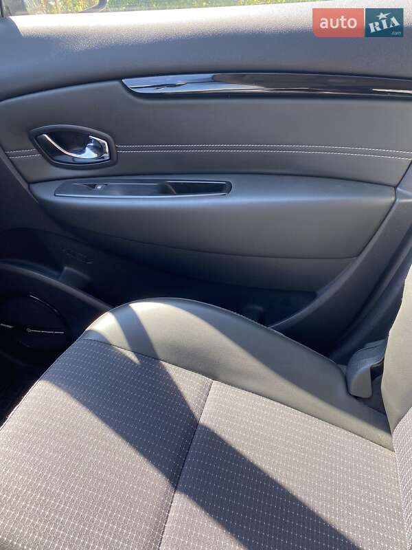 Минивэн Renault Grand Scenic 2013 в Николаеве