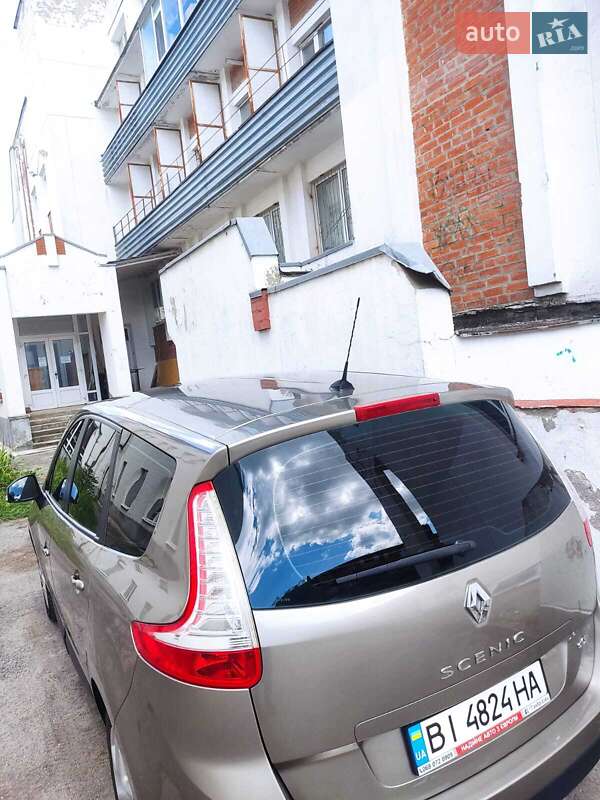 Мінівен Renault Grand Scenic 2012 в Полтаві фото 5 Мінівен Renault Grand Scenic 2012 в Полтаві