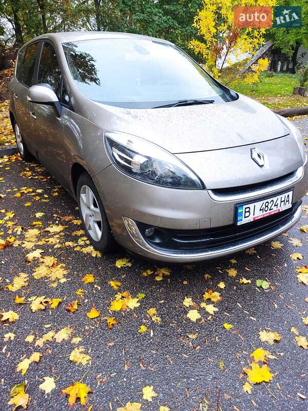 Мінівен Renault Grand Scenic 2012 в Полтаві фото 9 Мінівен Renault Grand Scenic 2012 в Полтаві