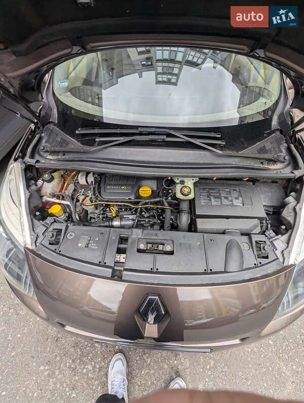 Минивэн Renault Grand Scenic 2011 в Киеве