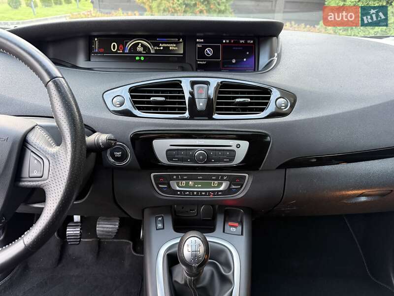 Мінівен Renault Grand Scenic 2015 в Стрию