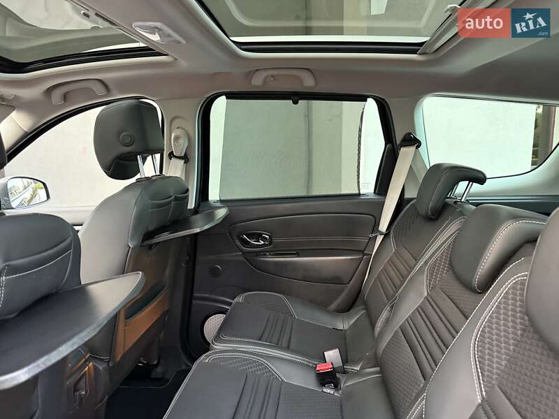 Мінівен Renault Grand Scenic 2015 в Стрию