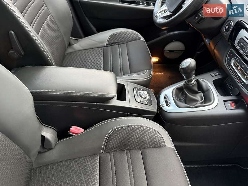 Мінівен Renault Grand Scenic 2015 в Стрию