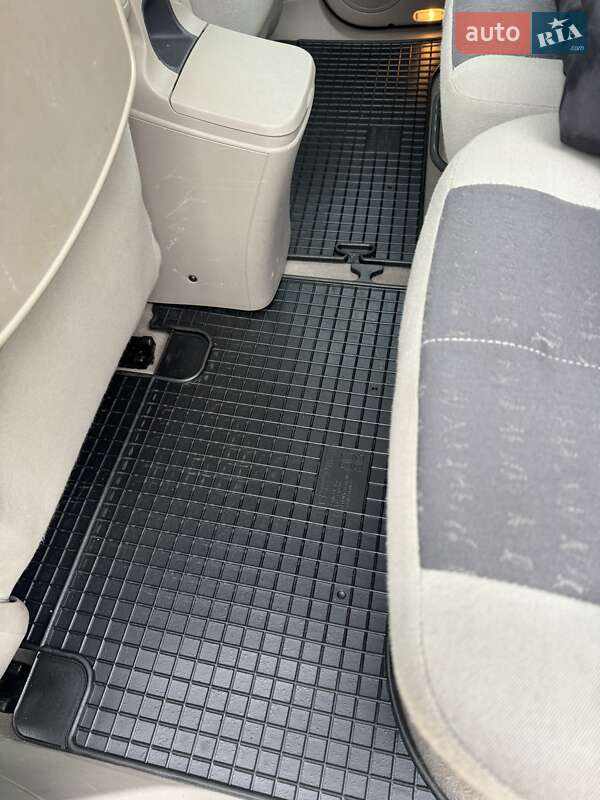 Минивэн Renault Grand Scenic 2006 в Броварах