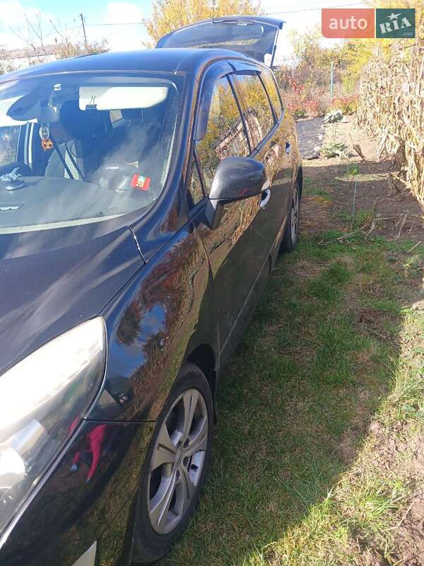 Мінівен Renault Grand Scenic 2010 в Чернігові фото 5 Мінівен Renault Grand Scenic 2010 в Чернігові