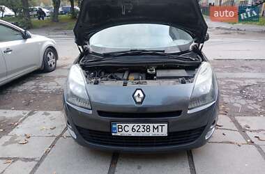 Renault Grand Scenic 2011