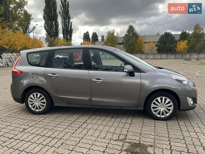 Минивэн Renault Grand Scenic 2009 в Вишневом