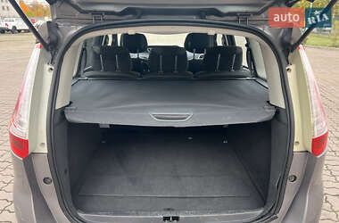 Минивэн Renault Grand Scenic 2009 в 
