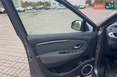 Минивэн Renault Grand Scenic 2009 в 