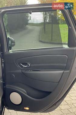 Минивэн Renault Grand Scenic 2014 в 