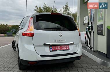 Минивэн Renault Grand Scenic 2012 в 