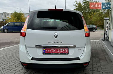 Минивэн Renault Grand Scenic 2012 в 
